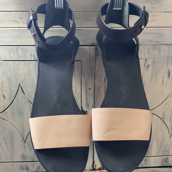 VINCE Sandals Wrap ankle closure US 8.5 Euro 39.5 - Picture 2 of 7